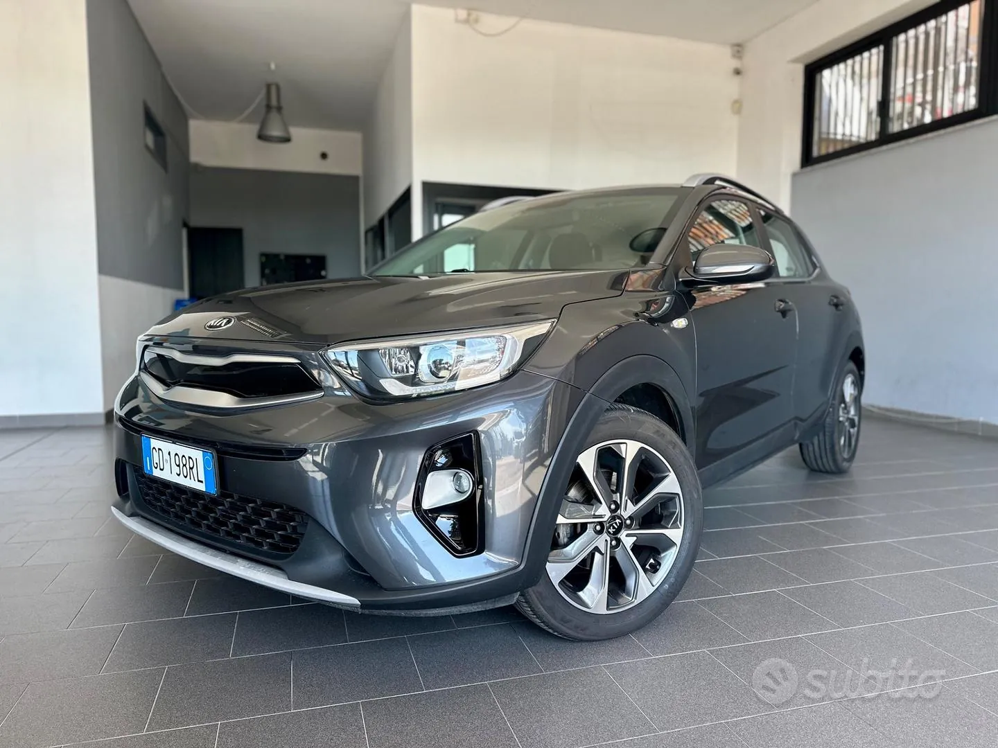 Kia Stonic 2021 photo 2