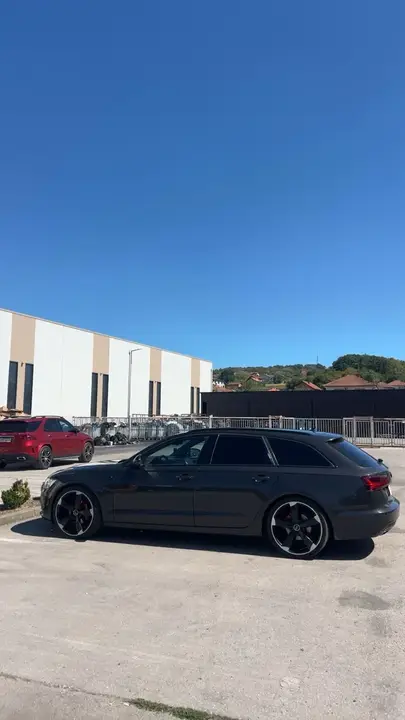 Audi A6 Avant 2012 photo 2