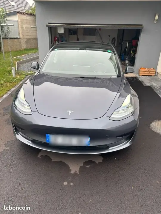Tesla Model 3 2022 photo 4