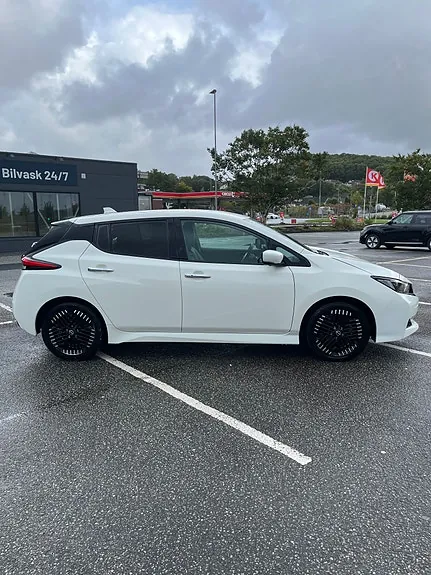 Nissan Leaf 2022 photo 4
