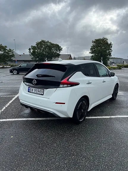 Nissan Leaf 2022 photo 3