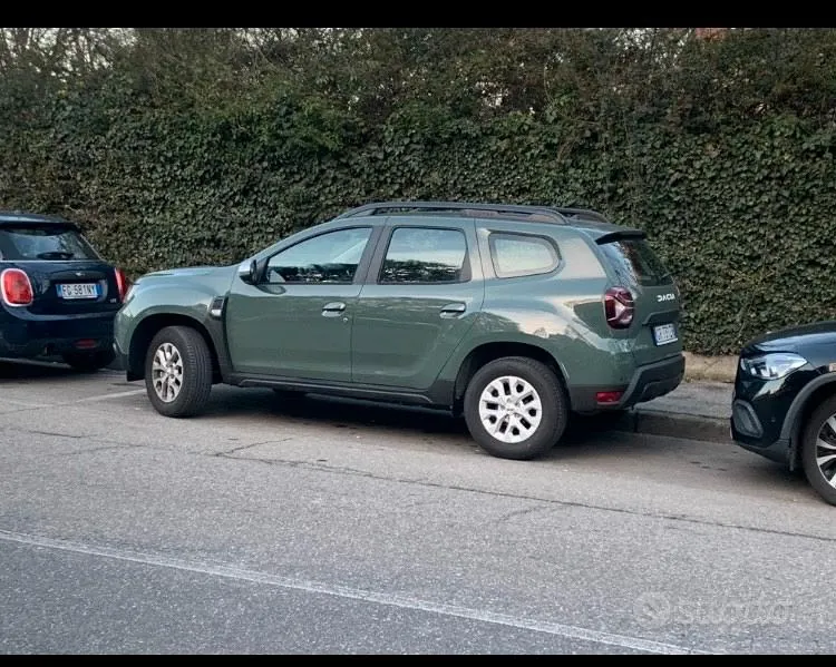 Dacia Duster 2023 photo 2