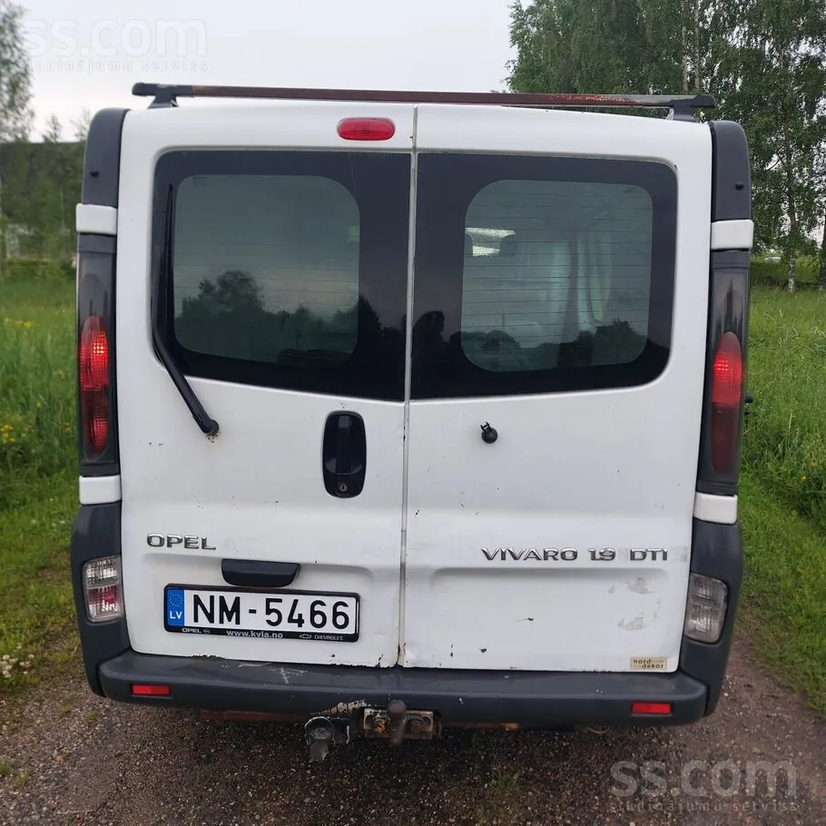 Opel Vivaro 2004 photo 3