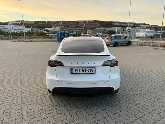 Tesla Model Y 2022 photo 5