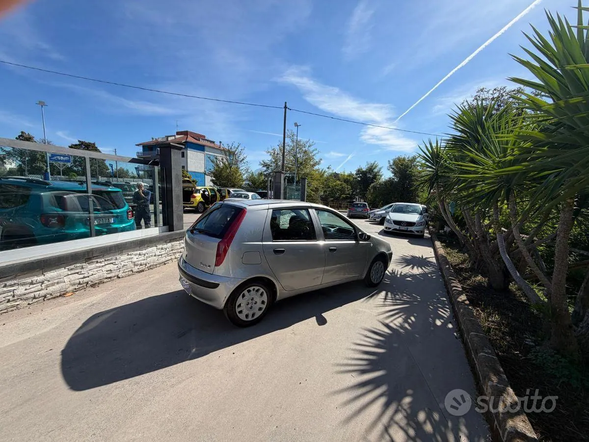 Fiat Punto 2002 photo 4