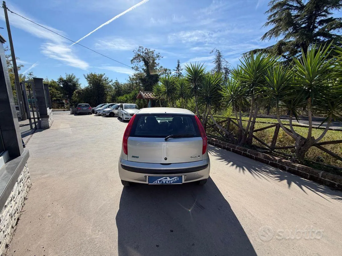 Fiat Punto 2002 photo 5