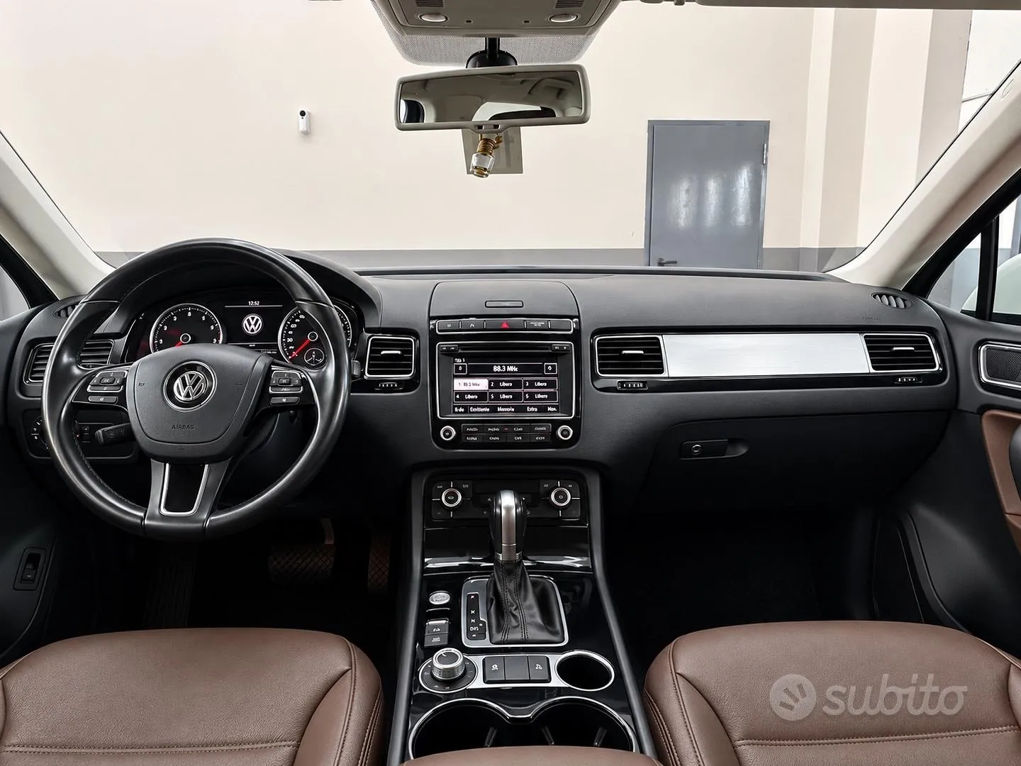 Volkswagen Touareg 2015 photo 2