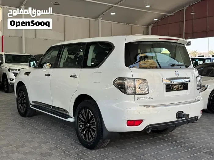 Nissan Patrol 2012 photo 4