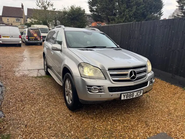 Mercedes-Benz Gl-Class