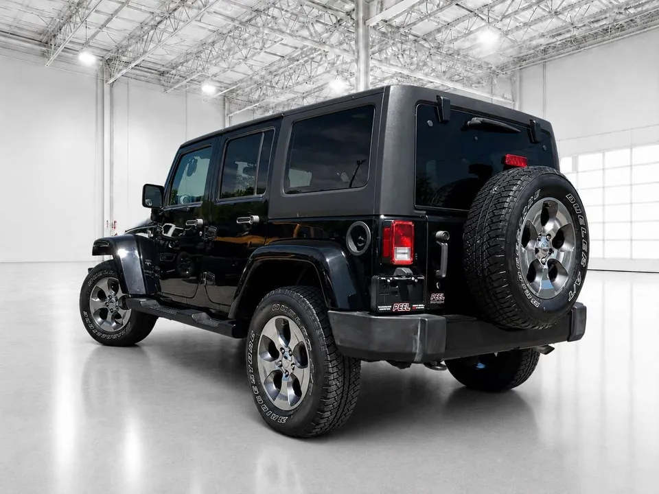Jeep Wrangler Unlimited 2018 photo 2