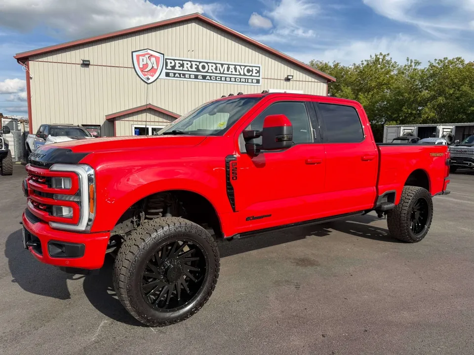 Ford F-250 Lariat 2023 photo 3