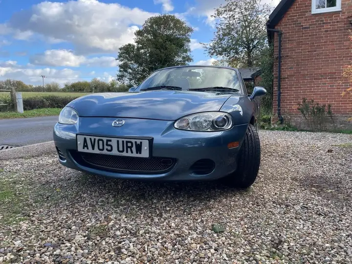 Mazda Mx-5 2005 photo 2