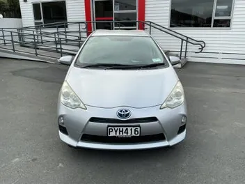 Toyota Aqua 2013 photo 3