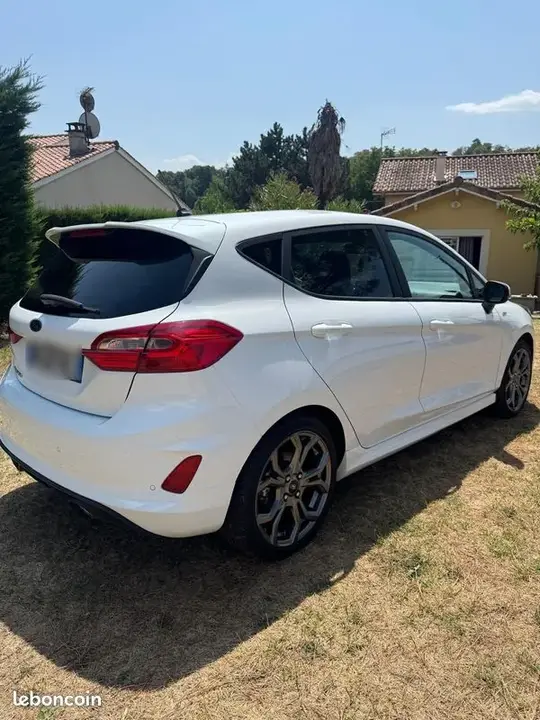 Ford Fiesta 2020 photo 2