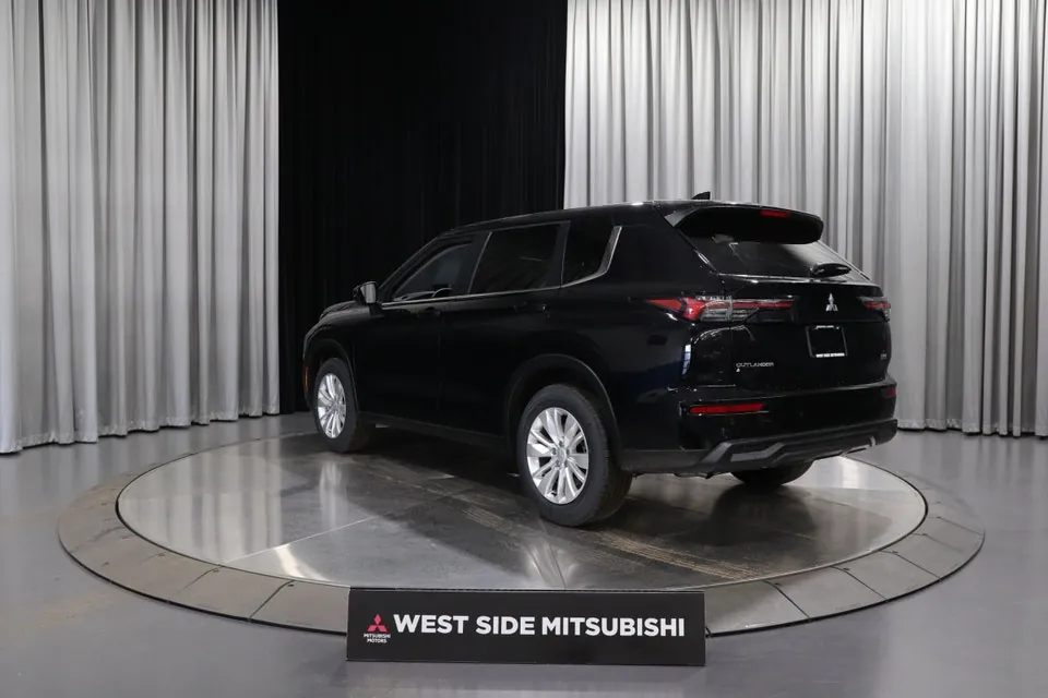 Mitsubishi Outlander 2026 photo 4