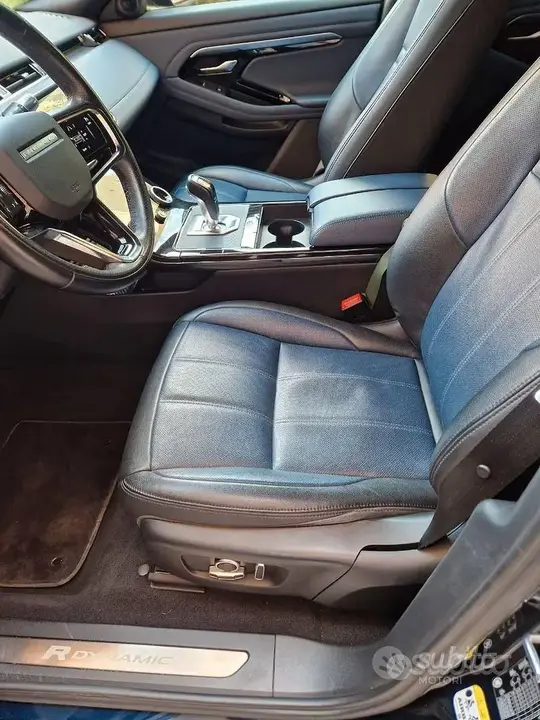 Land Rover Evoque 2021 photo 5