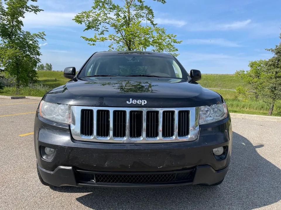 Jeep Grand Cherokee 2011 photo 2
