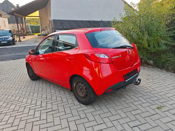 Mazda 2