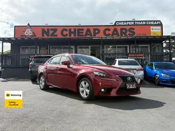 Lexus Is 300H 2015 photo 2