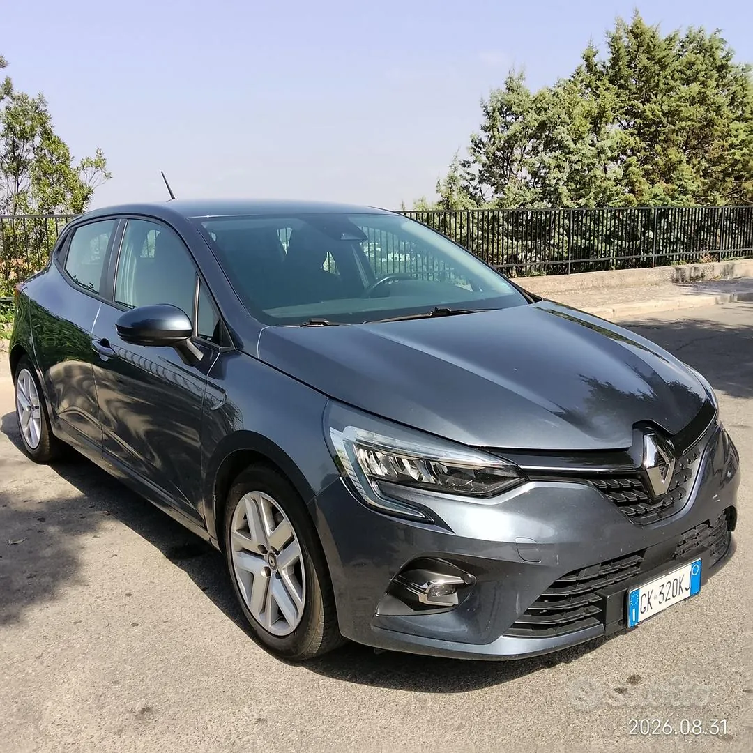 Renault Clio 2022 photo 2