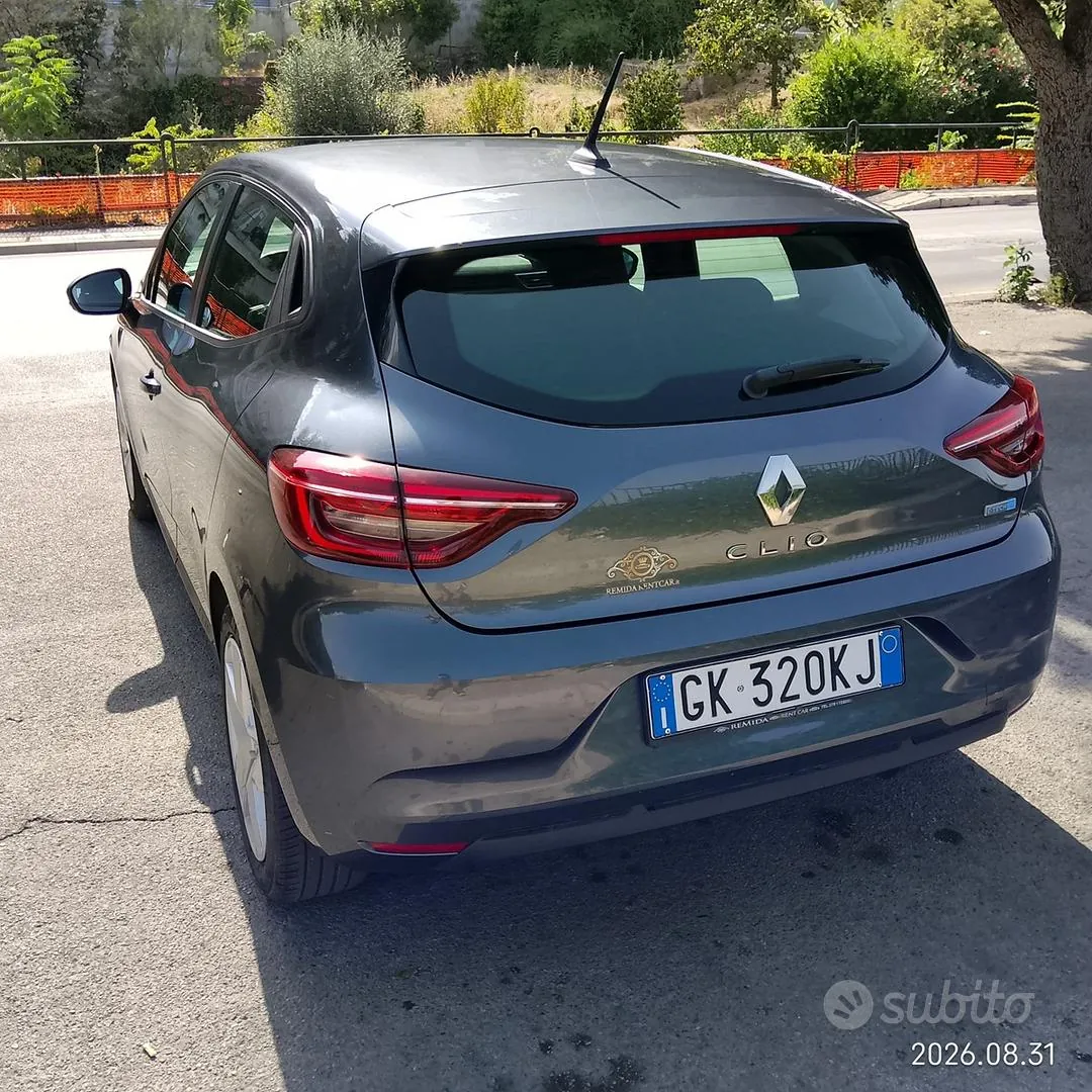 Renault Clio 2022 photo 4