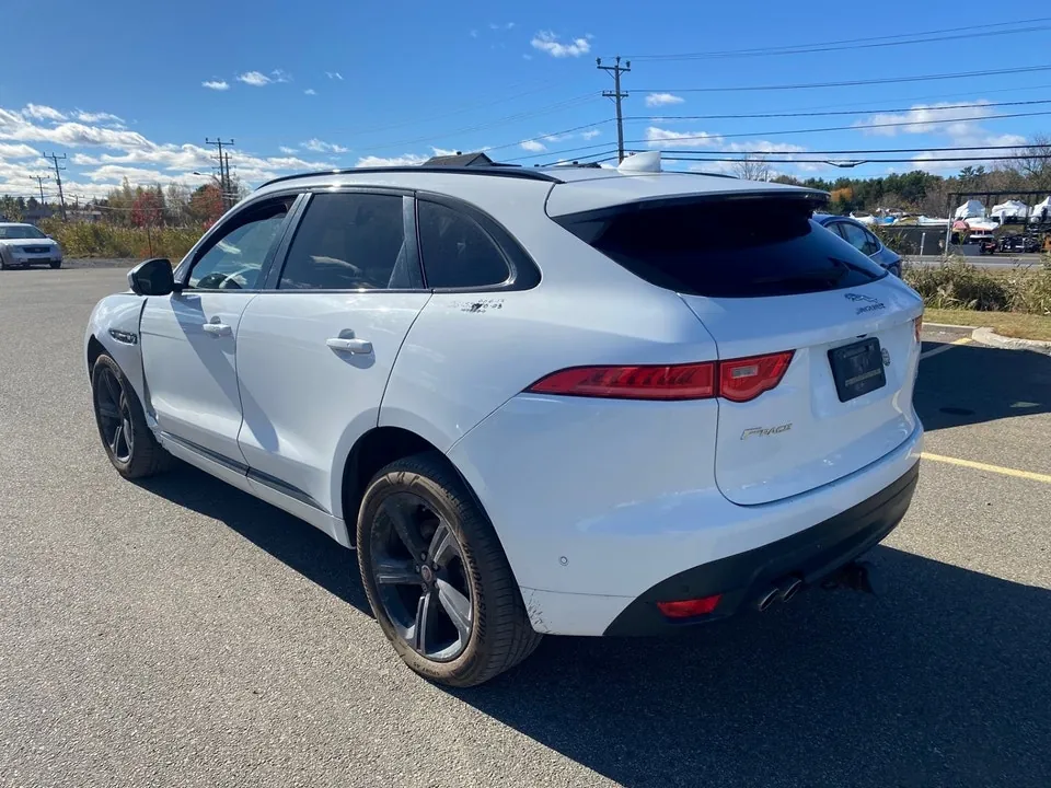 Jaguar F-Pace 2017 photo 2