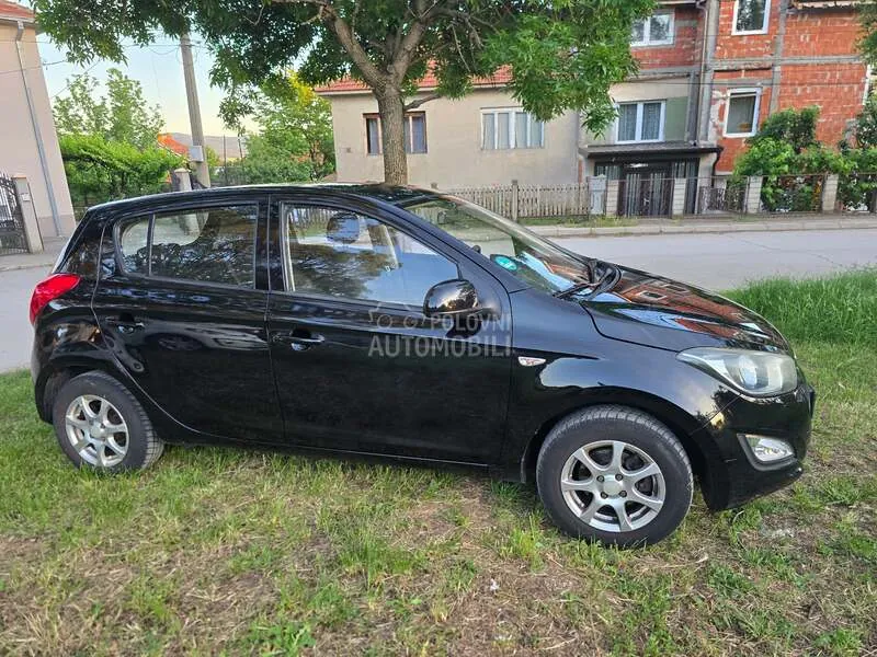 Hyundai I20 2013 photo 2