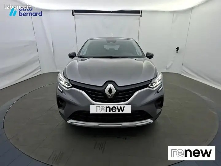 Renault Captur 2024 photo 2