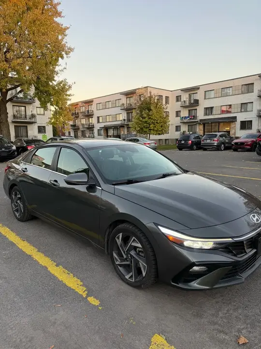 Hyundai Elantra 2025 photo 3