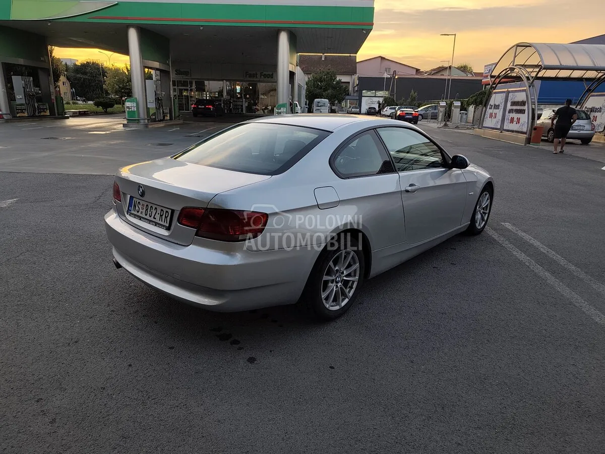 BMW 320 2008 photo 5