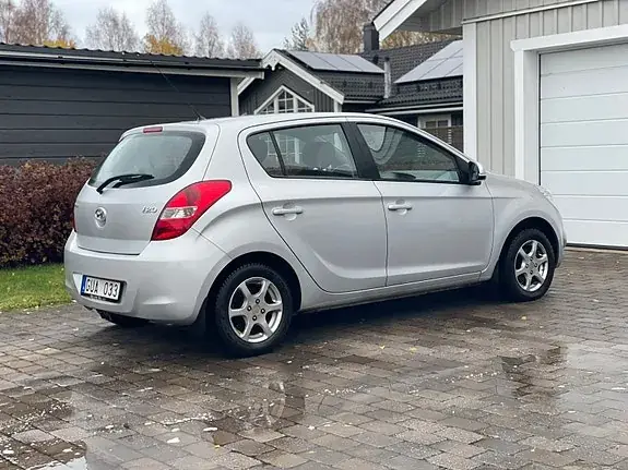 Hyundai I20 2012 photo 4