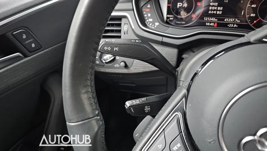 Audi A4 2018 photo 5