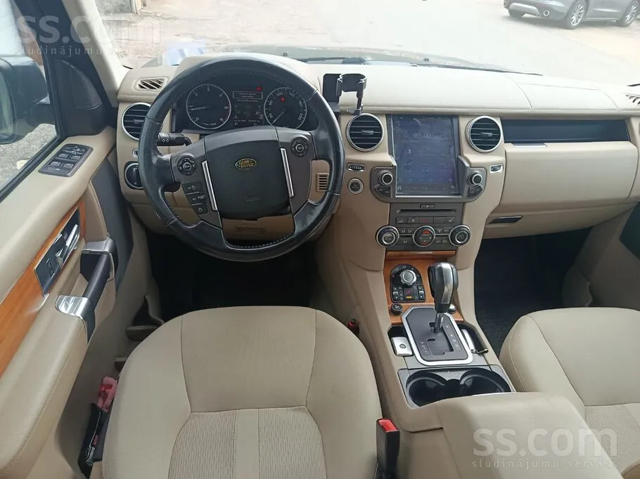 Land Rover Discovery 2010 photo 5