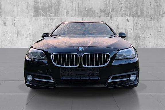 BMW 520D 2015 photo 2