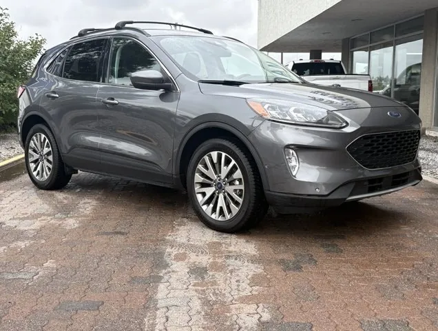 Ford Escape 2021 photo 2