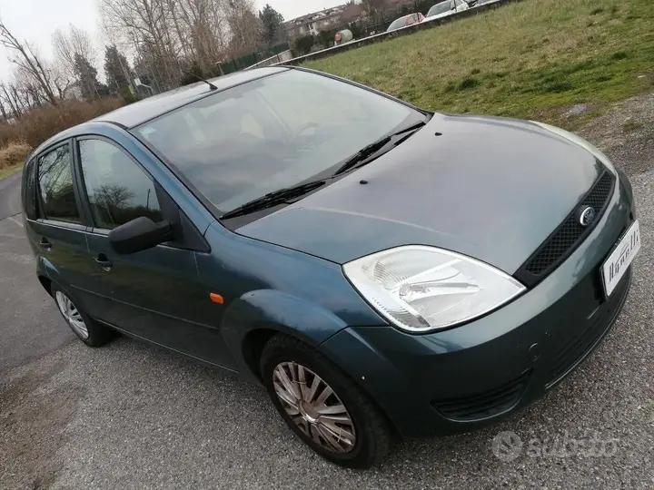 Ford Fiesta 2003 photo 5