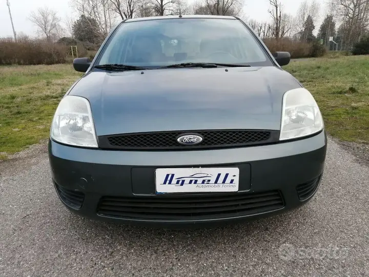 Ford Fiesta 2003 photo 4