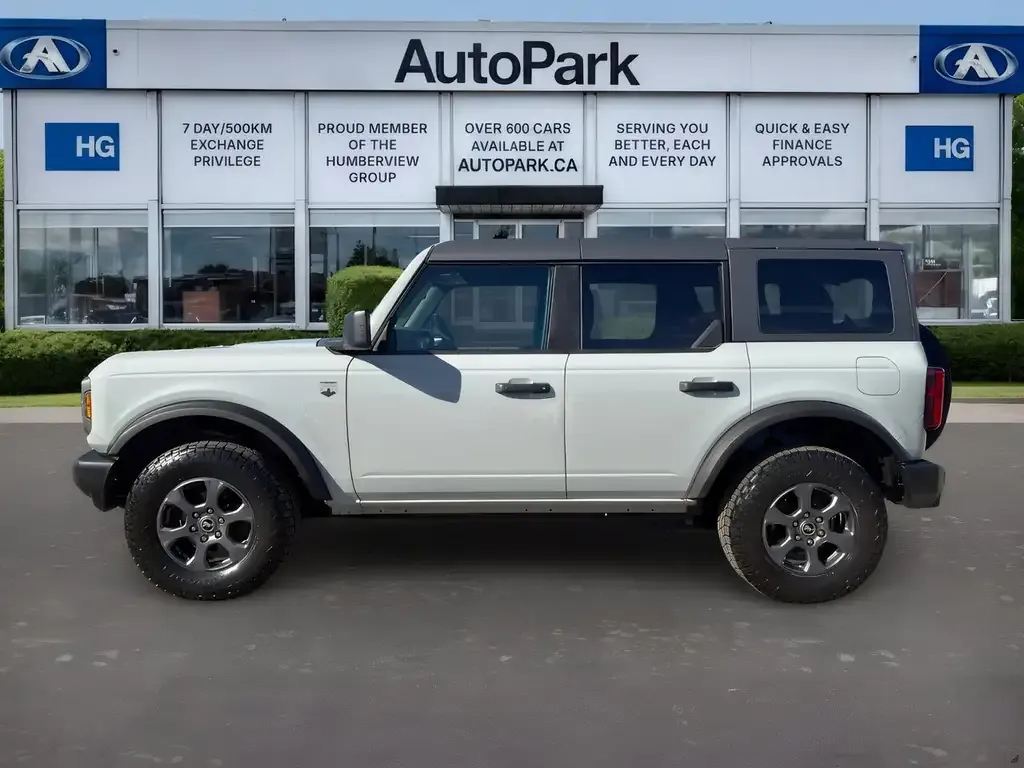 Ford Bronco 2022 photo 2