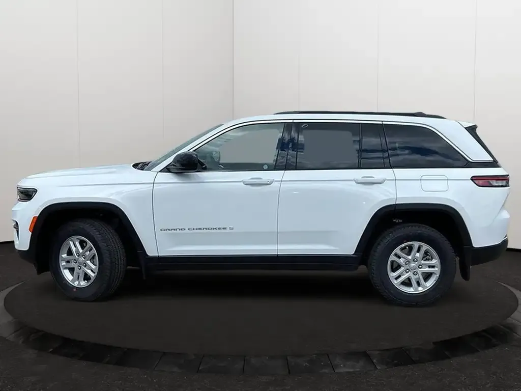 Jeep Grand Cherokee 2025 photo 2