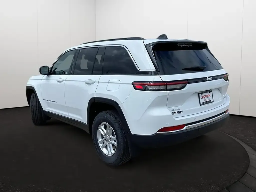 Jeep Grand Cherokee 2025 photo 4
