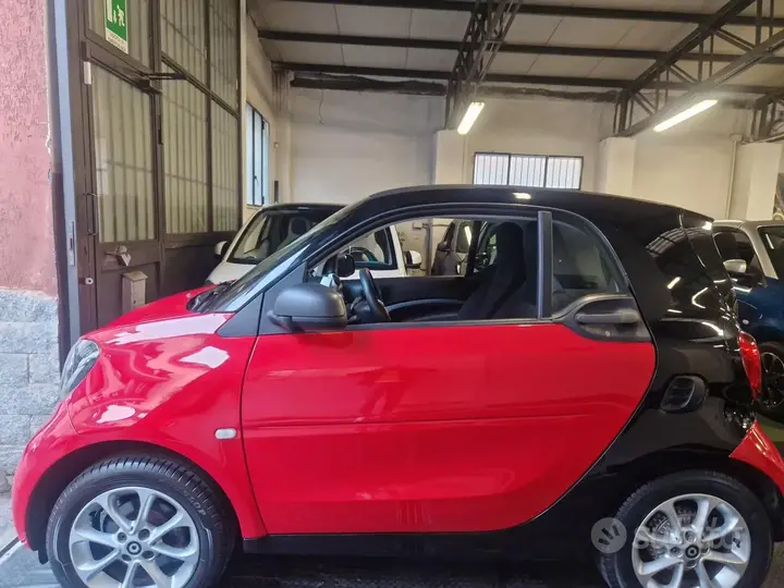 Smart Fortwo 2018 photo 2