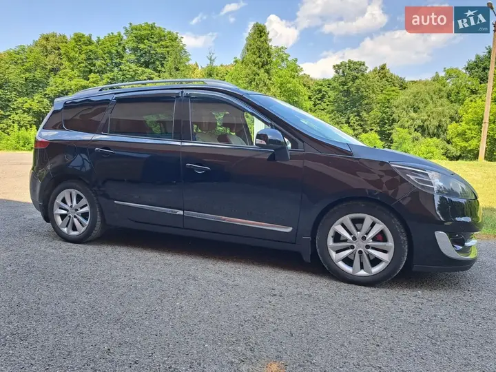 Renault Grand Scenic 2013 photo 5