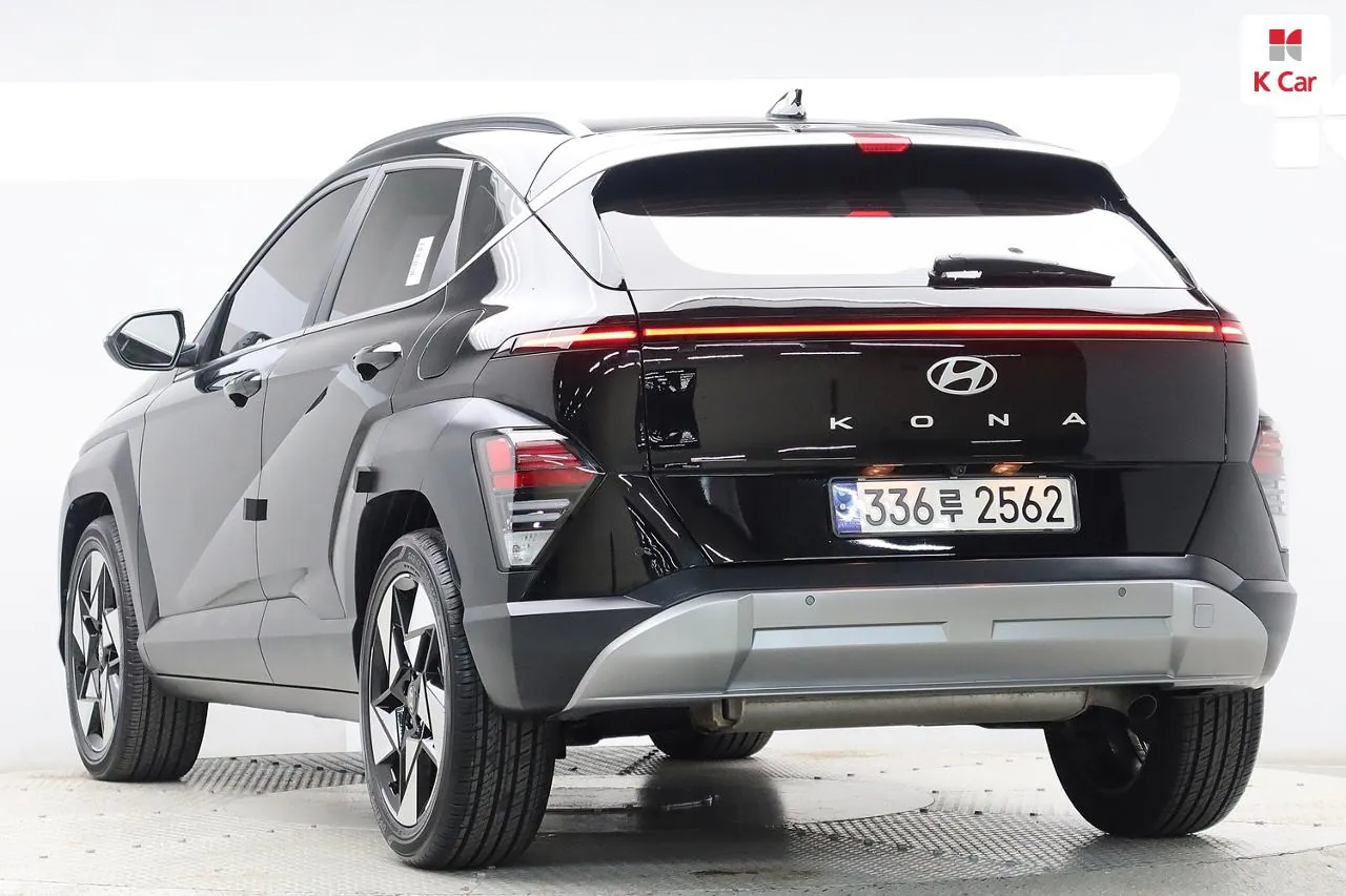 Hyundai Kona 2023 photo 2