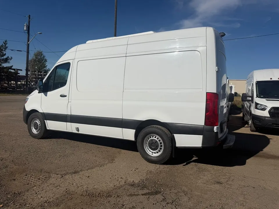 Mercedes-Benz Sprinter 2021 photo 4