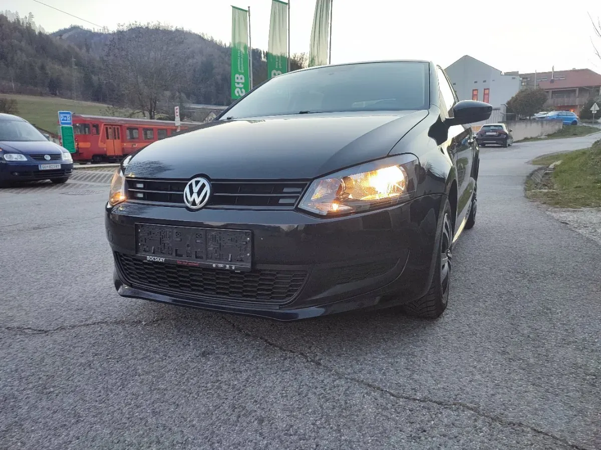 Volkswagen Polo 2009 photo 2