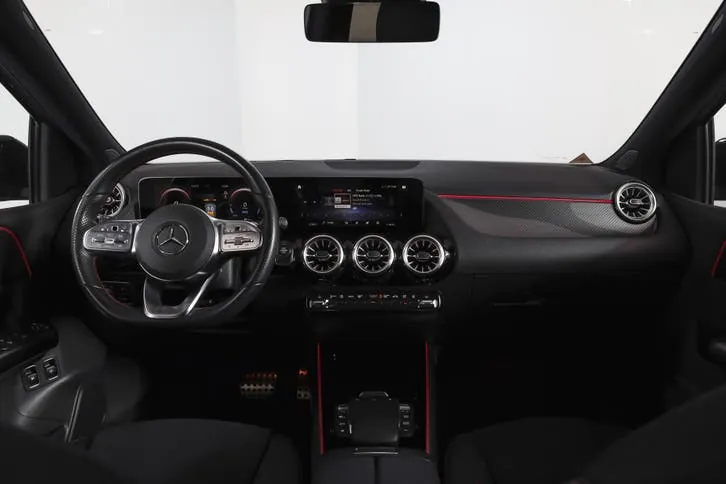 Mercedes-Benz B-Class 2023 photo 3