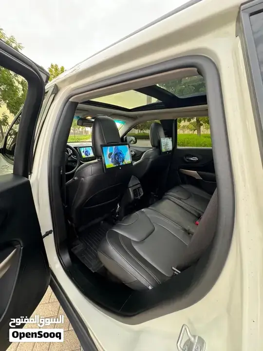 Jeep Grand Cherokee 2018 photo 3