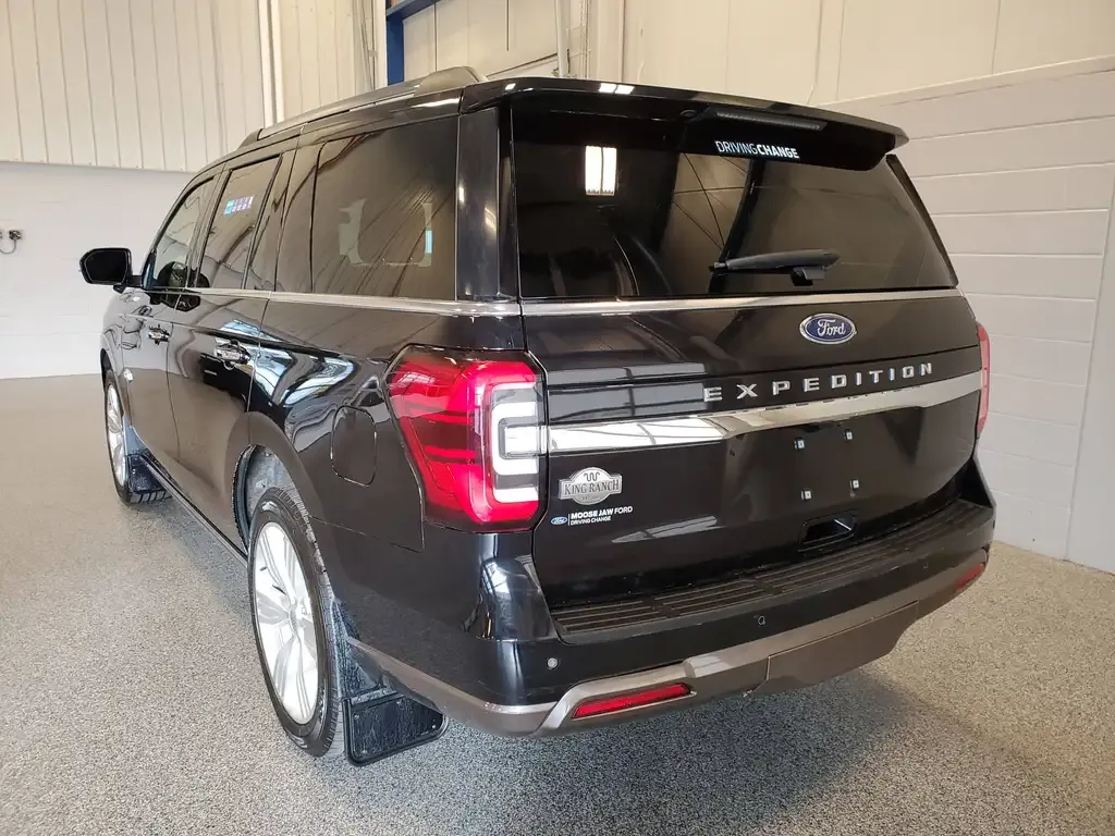 Ford Expedition 2024 photo 3