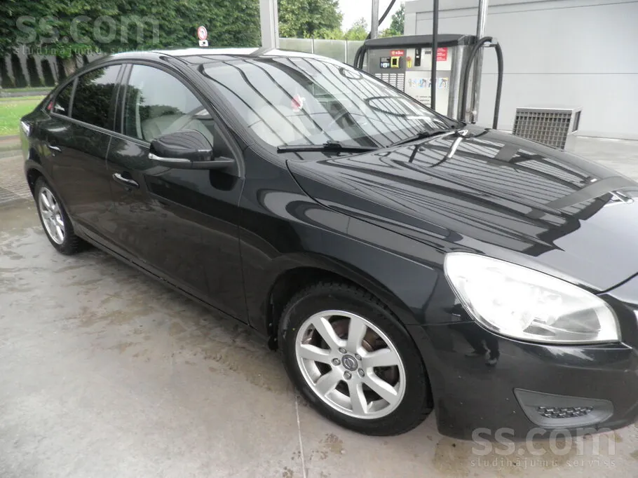 Volvo S60 2012 photo 5