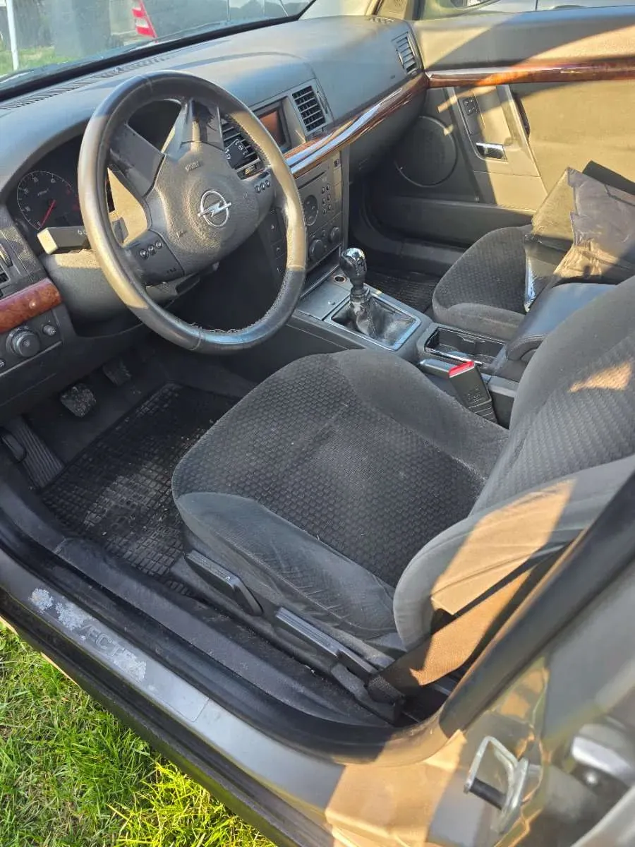 Opel Vectra 2003 photo 2